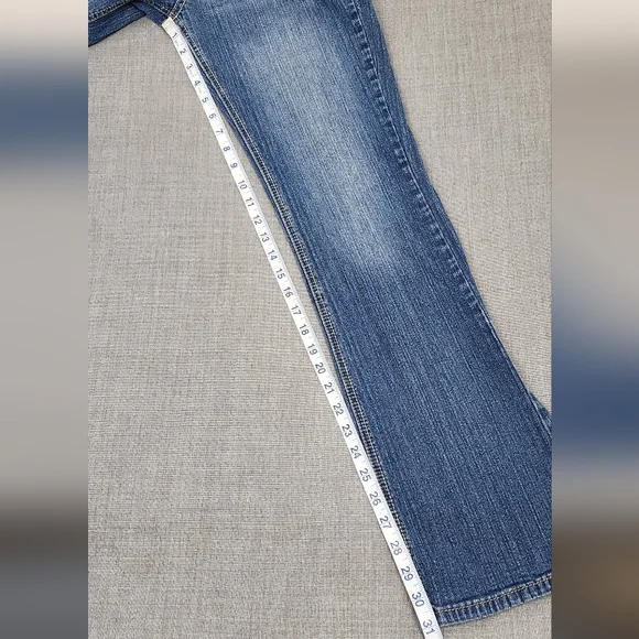 Rue21 Slim Boot Medium Wash Denim Jeans. Size 9/10 R - Picture 2 of 10